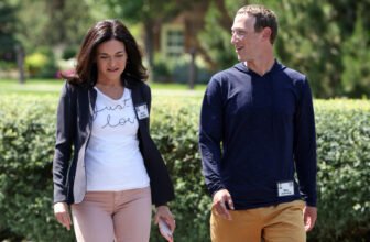 Mark Zuckerberg and Sheryl Sandberg need you to know they’re nonetheless associates and positively not mad at one another