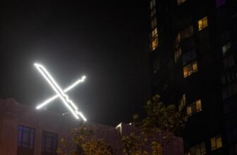 X is experiencing a knowledge middle outage