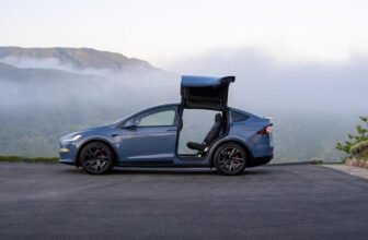 Tesla’s new Mannequin S and X autos are actually accessible within the US