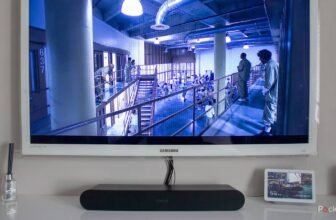 4 gadgets I can connect with my TV with out an HDMI cable