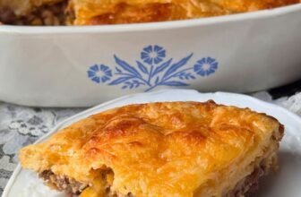 Unimaginable Chili Pie (Simple Bisquick Recipe from the Seventies)